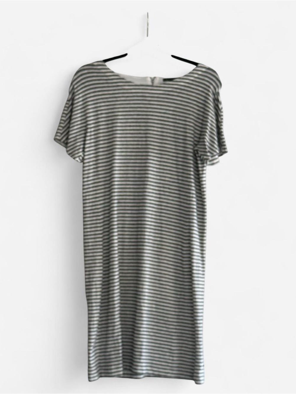 Theory linen-blend striped short sleeve dress in black and white. size L
